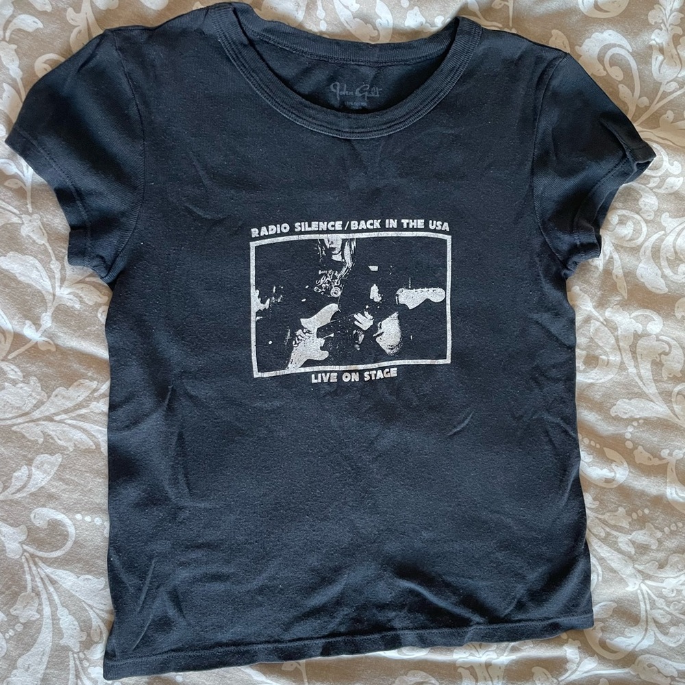Brandy Melville Radio Silence Tee